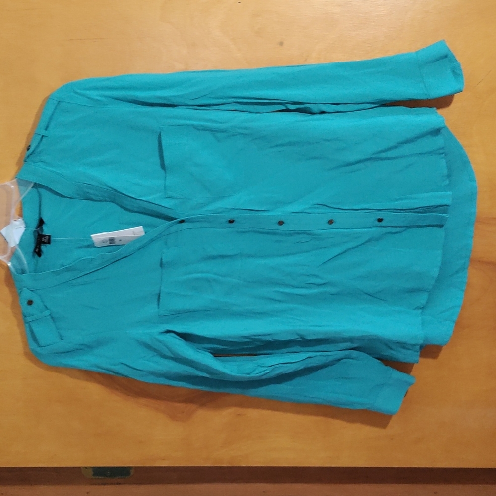 ✨🆕 Banana Republic women's size XS long sleeve blouse